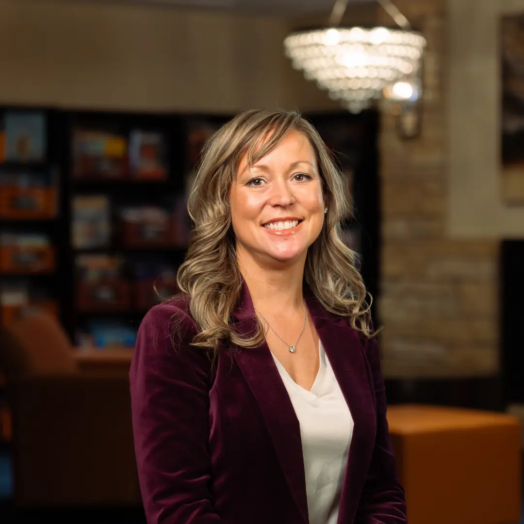 Vanessa Employee Headshot Lulo Libros Website